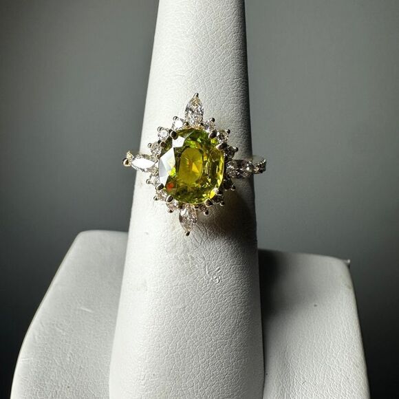 NWT 8.2x7.2mm Oval Cut Sphene with .64ctw diamonds in 14kt yellow gold ring! - Picture 4 of 17